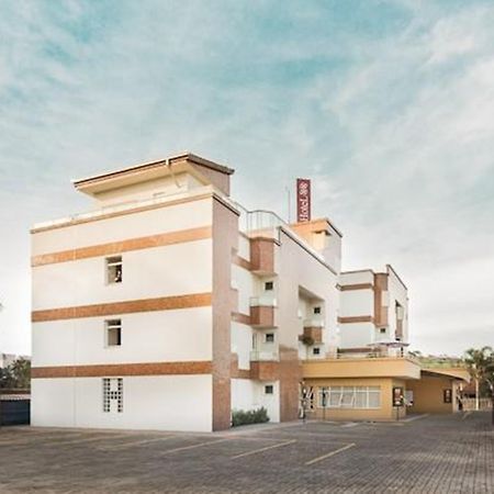 Hotel Dois H جوينفيل المظهر الخارجي الصورة